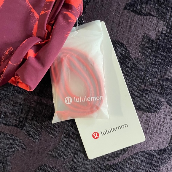 Lululemon Coastal Call Bikini Top *Reversible - Picture 9 of 9